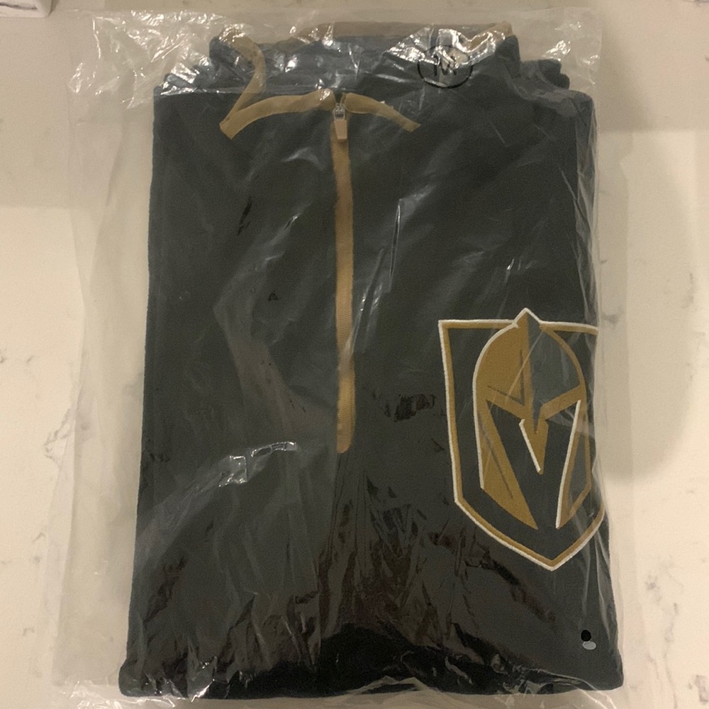 Station Casinos Vegas Golden Knights Sweatshirt - Picture 2 of 6